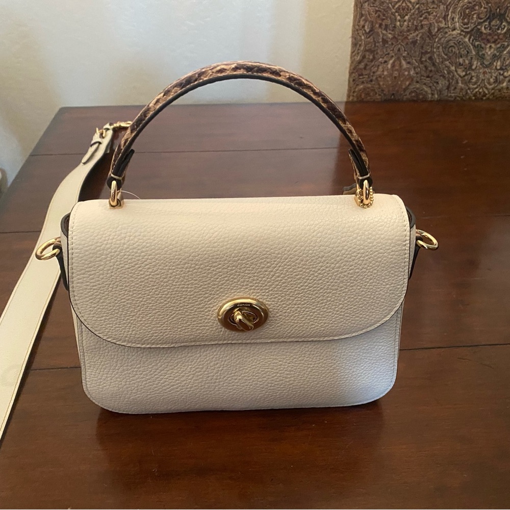 Cream Coach handbag NWT includes 2 additional straps